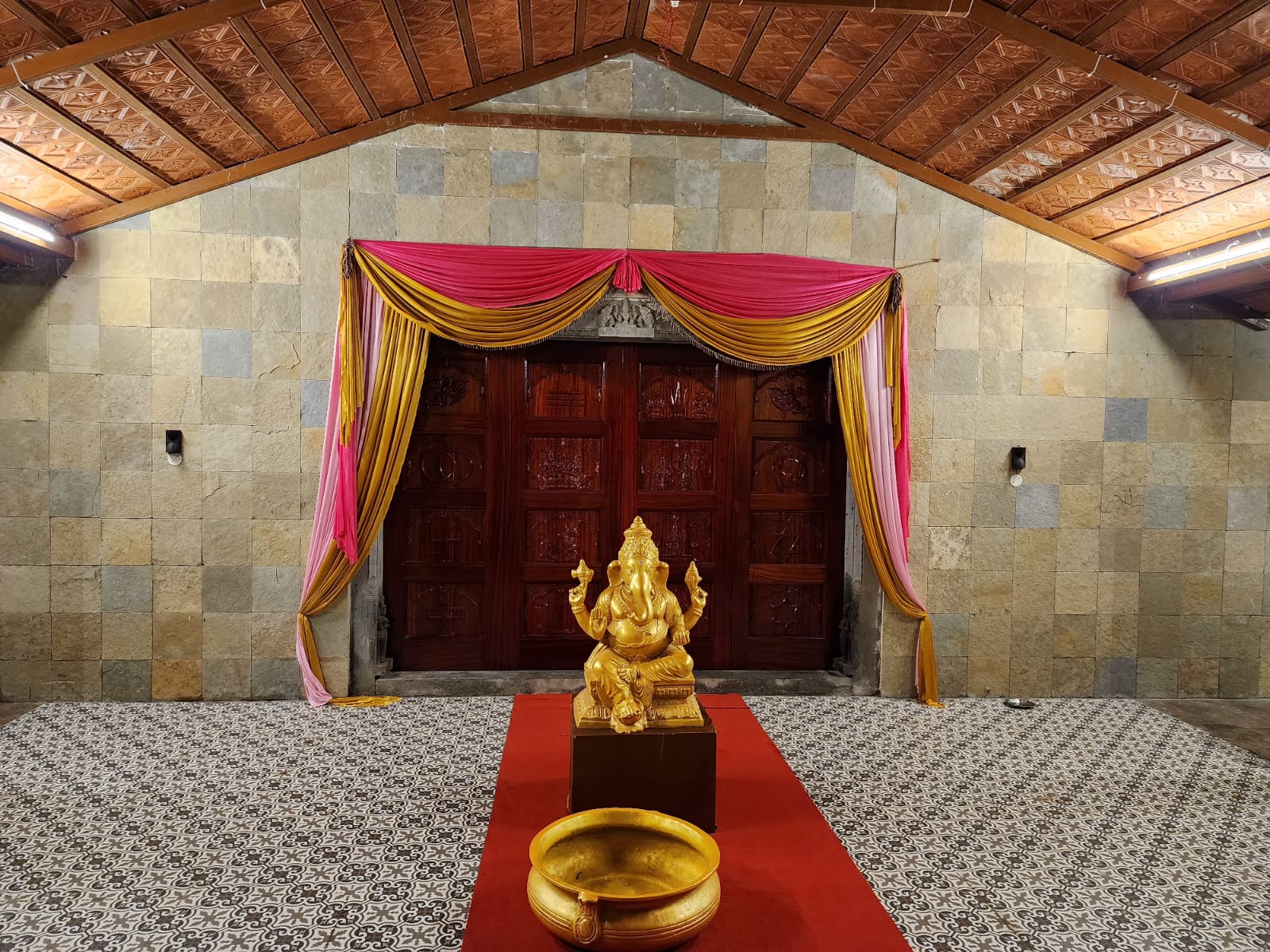 Sri Perundevi Varadharaja Swamy Mangala Kalyana Mandapam - Event & Planning photo 1